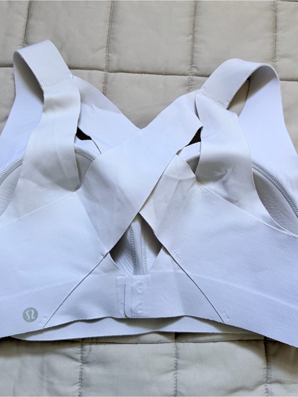 lululemon athletica White Seamless Molded Sports Bra with Crossover Straps